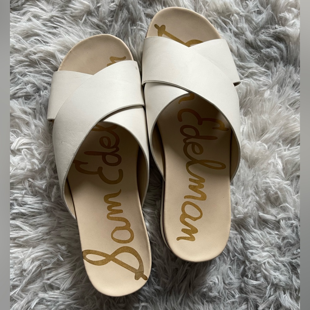 Sam Edelman white flip flops on small platform